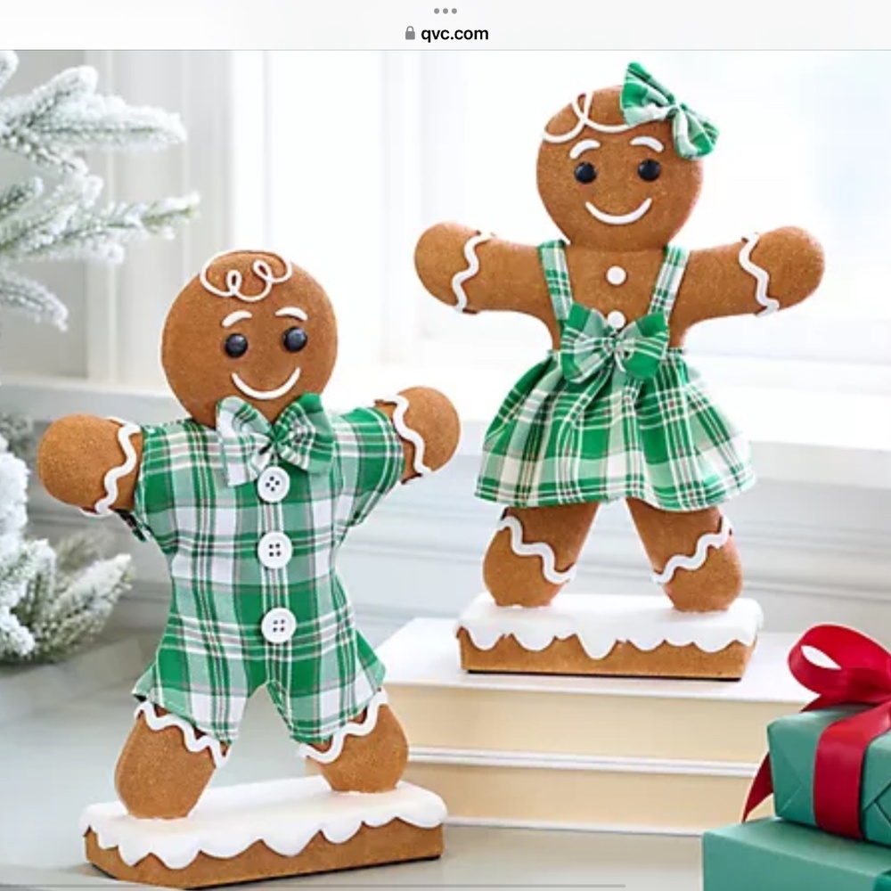 Set of 2 Gingerbread Boy & Girl in Plaid by Valerie Parr Hill